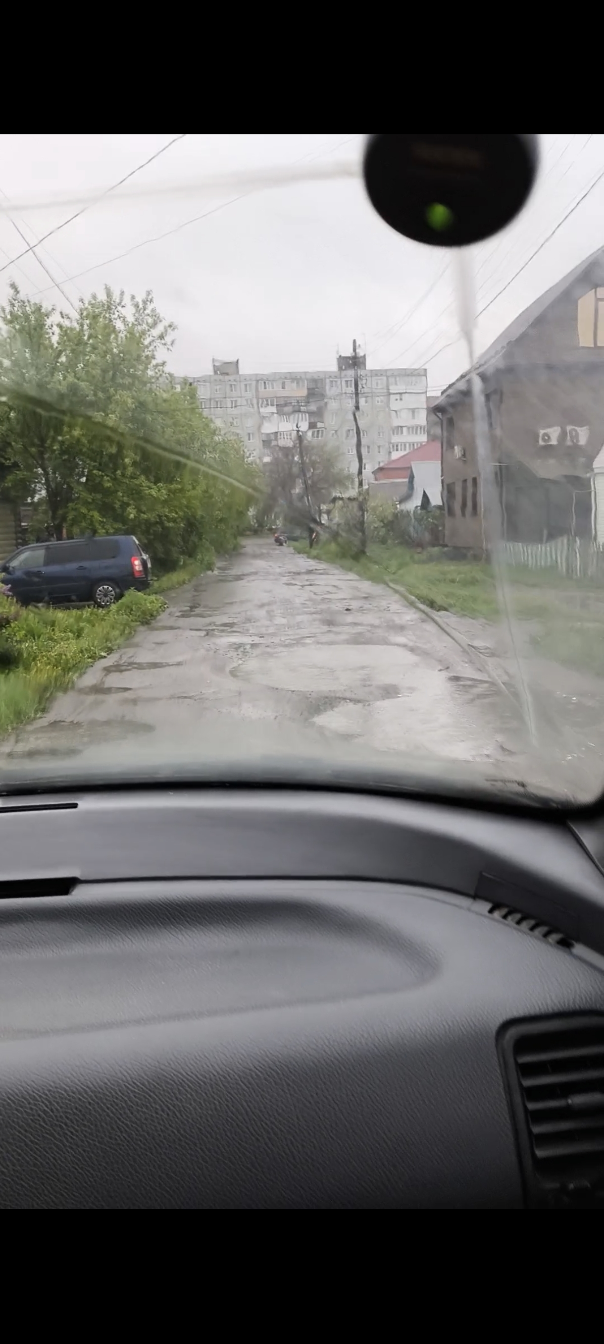 Дорога улицы 13-я Балтийская до начала леса