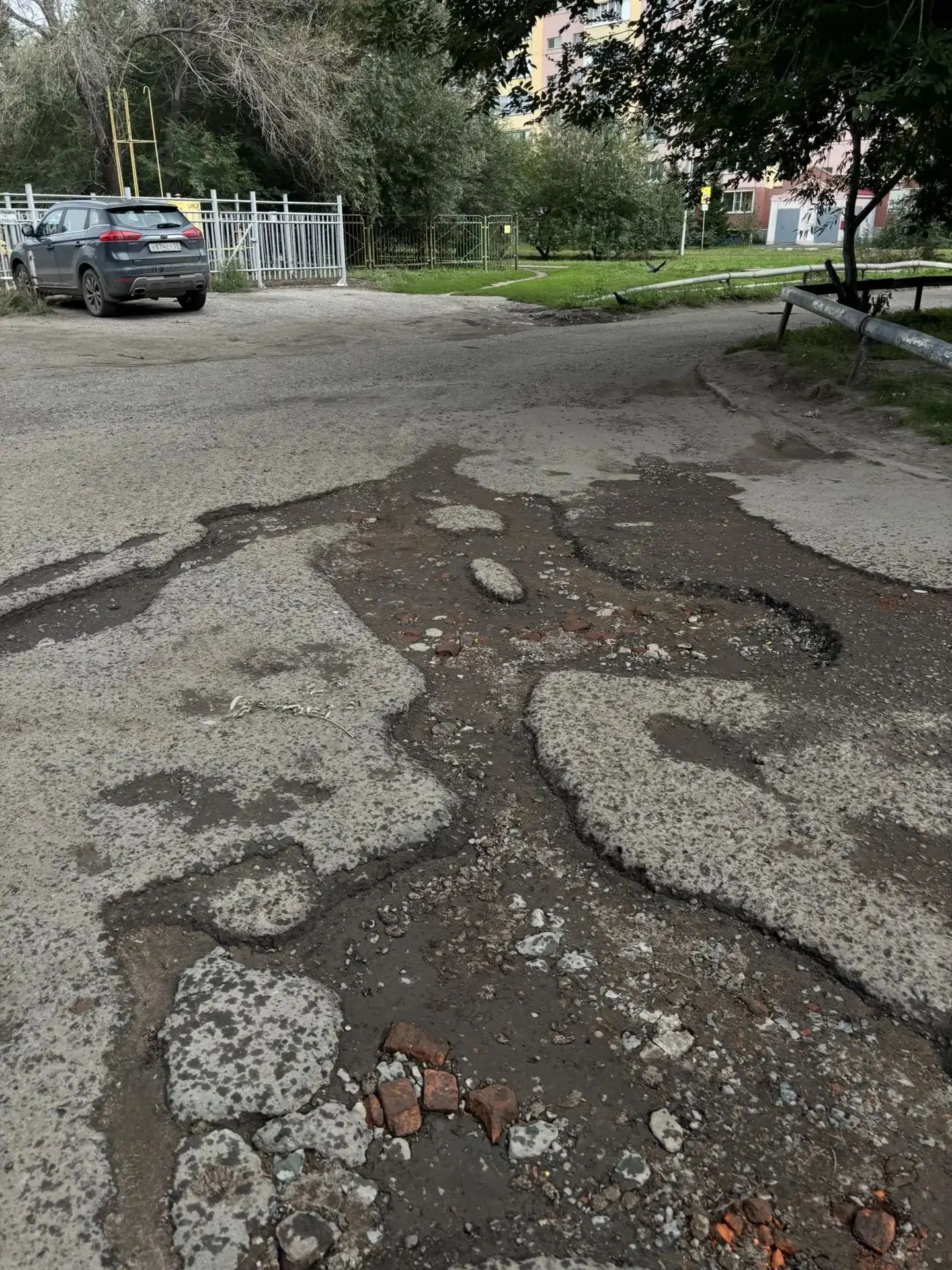 Ремонт дороги вдоль дома ул. Степанца 8б