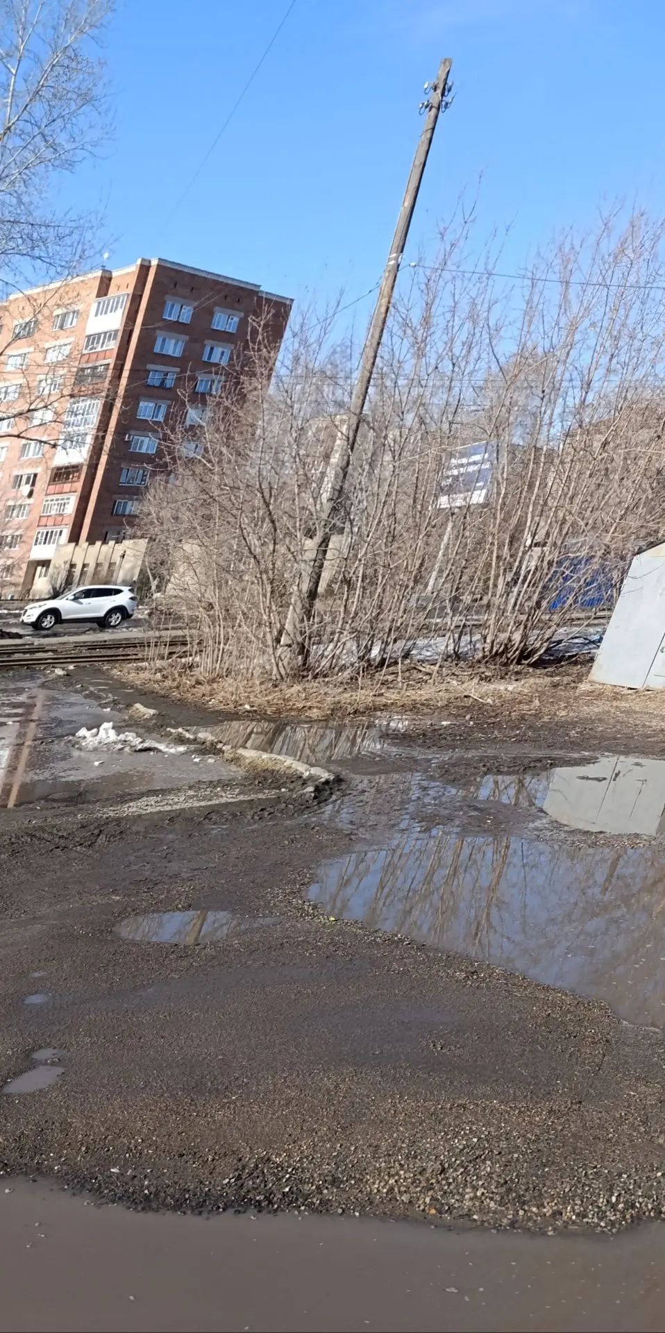 От остановки "по требованию" к дому 160 1 Барнаульская