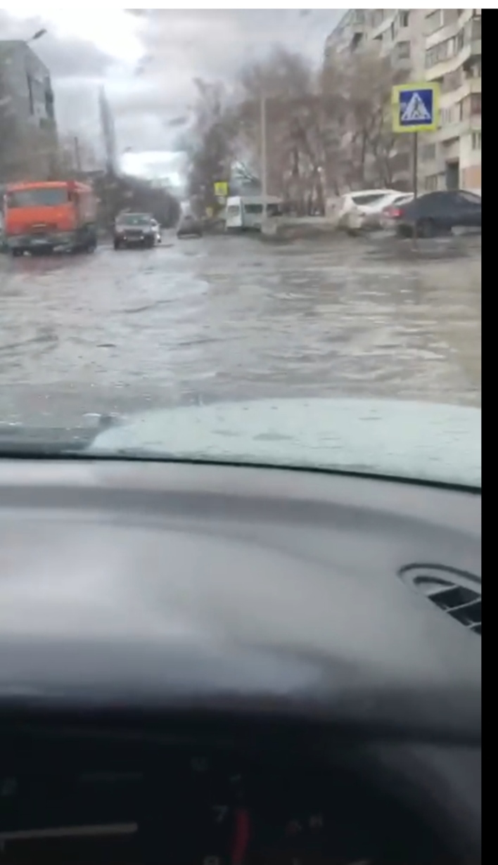 Пешеходный переход от Жуковского 31/3 к ТК "Радуга"
