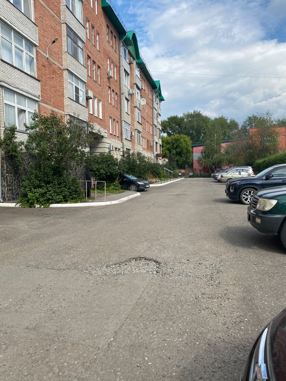Ремонт асфальтового покрытия на территории мкд
