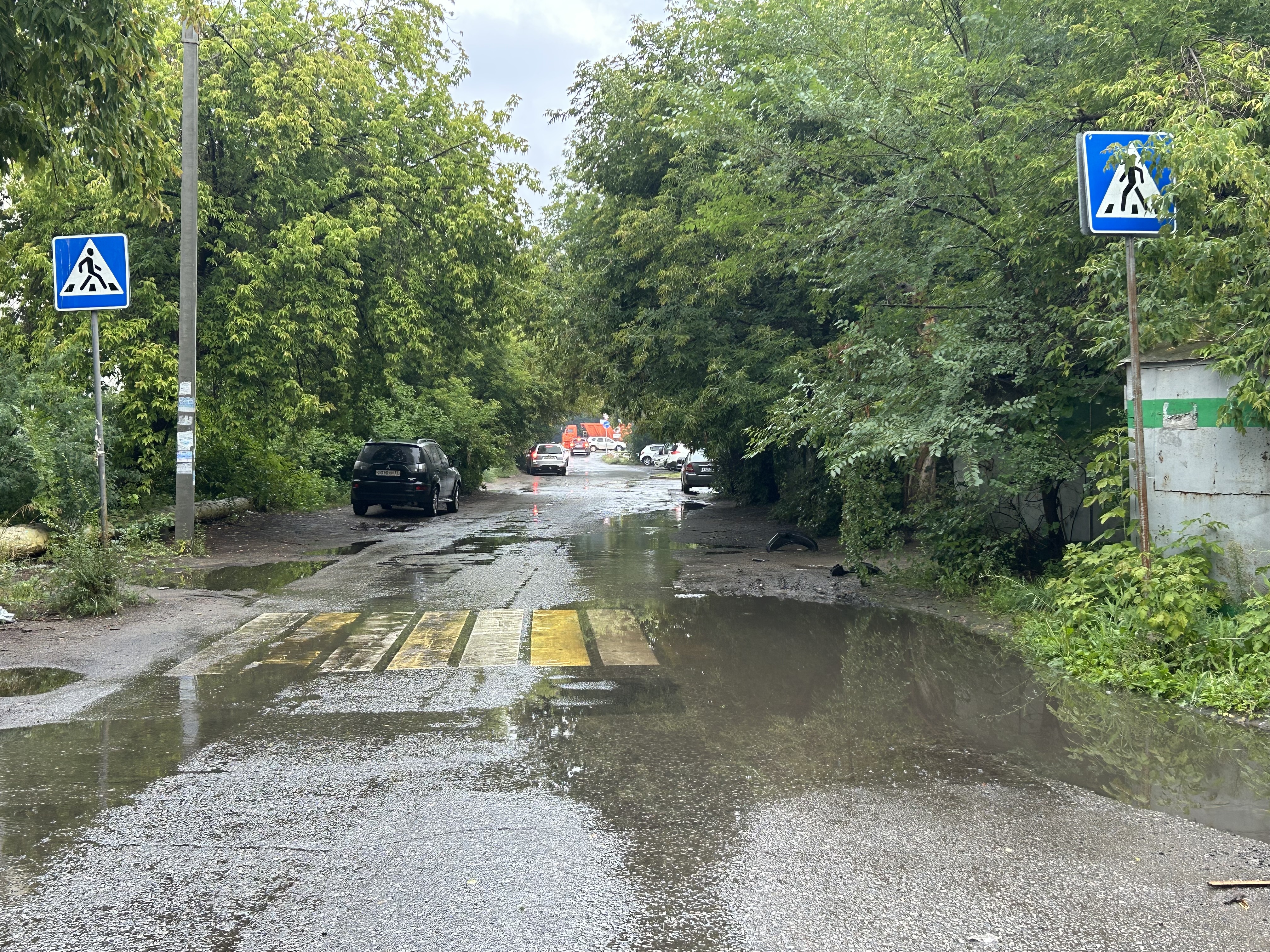 Дорога к поликлинике фмба и остановке городок водников 2 затонская, д. 25, 27, 129